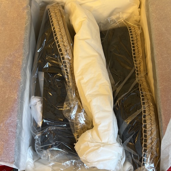 ❌❌❌SOLD!!! SOLD!!!❌❌❌ GUCCI Espadrille Shoes - Picture 4 of 16